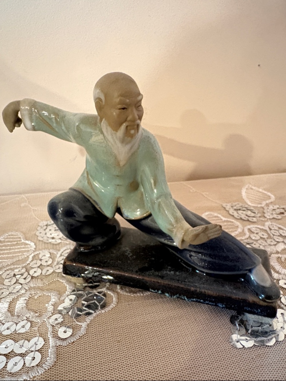 3/55$ Vintage handmade Chinese Shiwan mudman Tai Chi Master Figurine